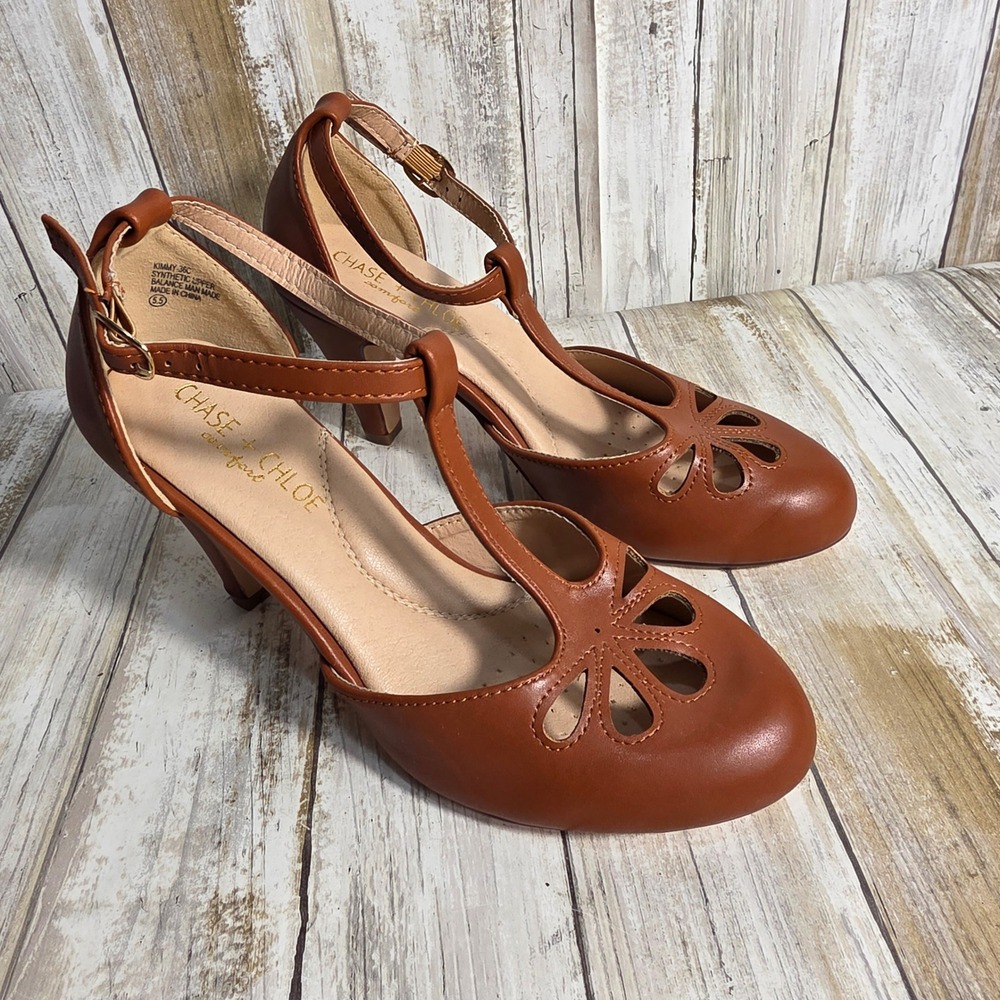 Chase & Chloe Kimmy-36C Brown T-Strap Floral Cutout Pumps Heels Womens 5.5 - Picture 7 of 11